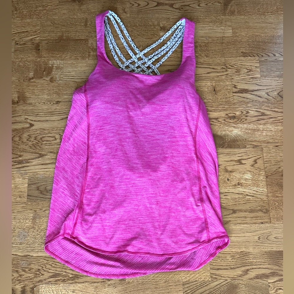 Lululemon 🍋 Free To Be Wild Tank in Bright Pink and Cream Dottie Dash Size 8 - Picture 4 of 9